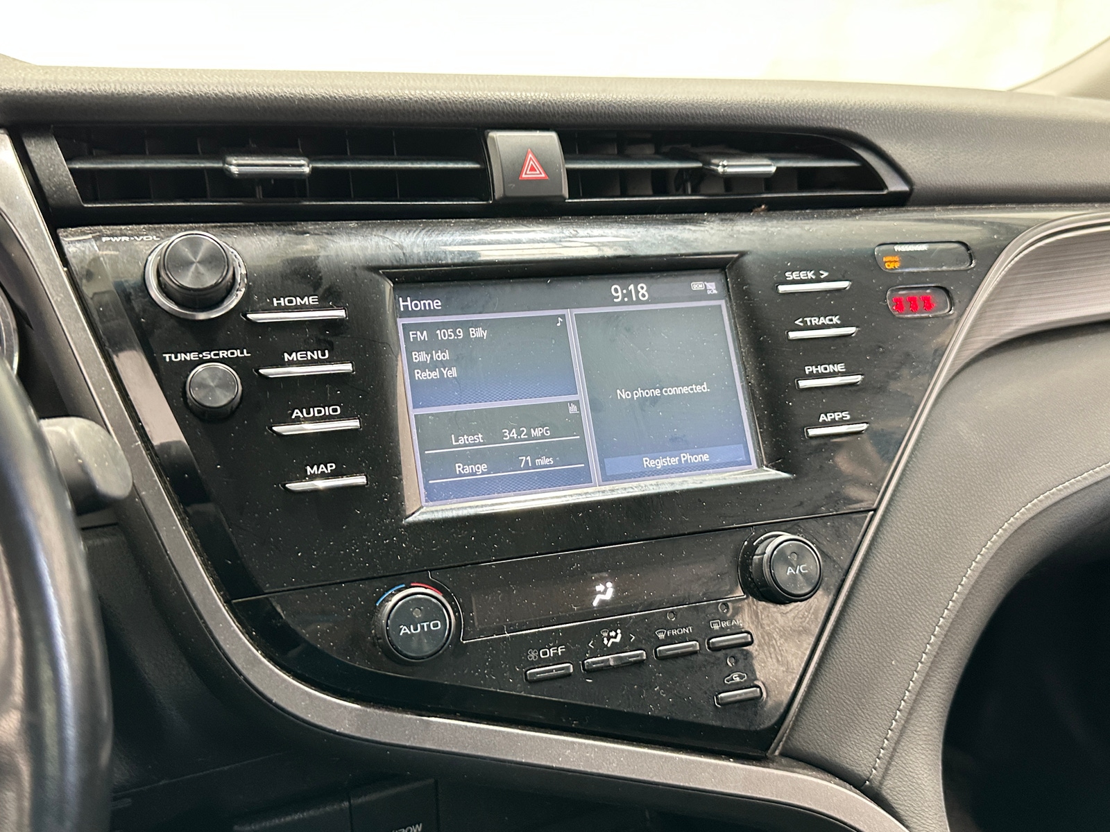 Thumbnail: 2019 Toyota Camry - 3