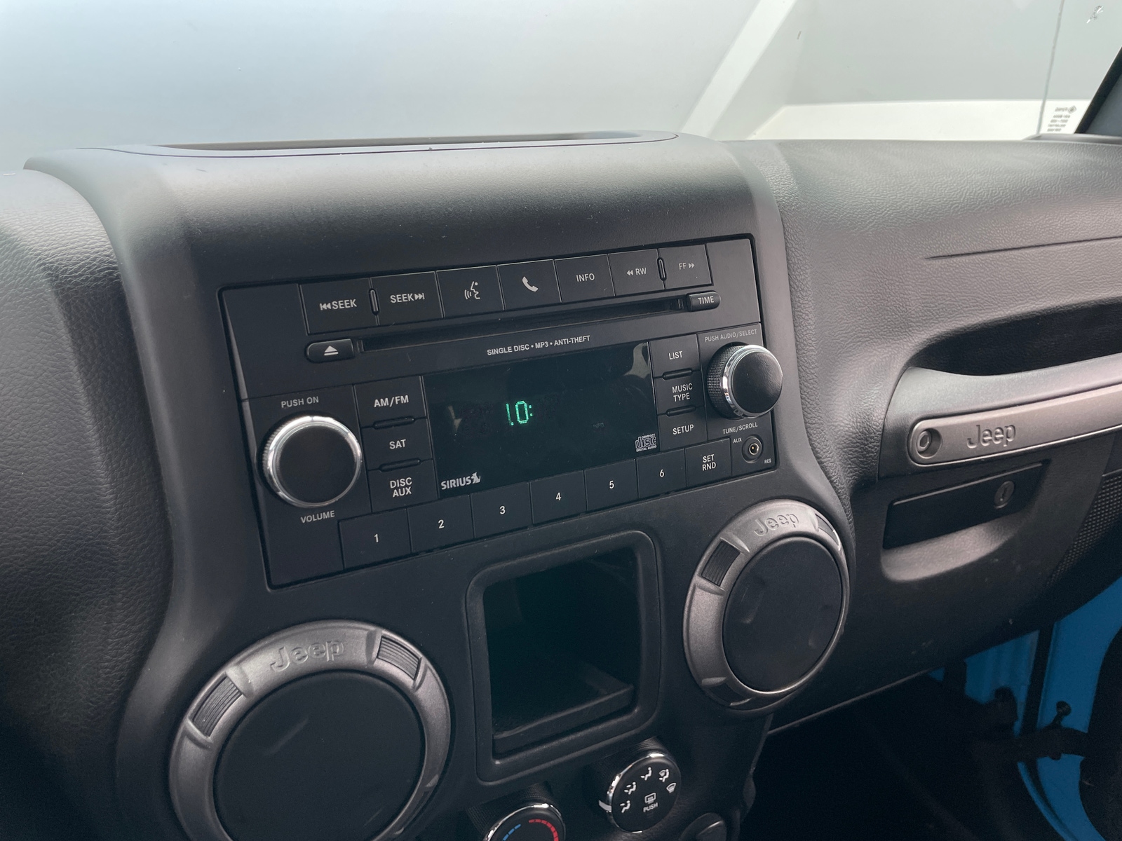 Thumbnail: 2017 Jeep Wrangler - 4