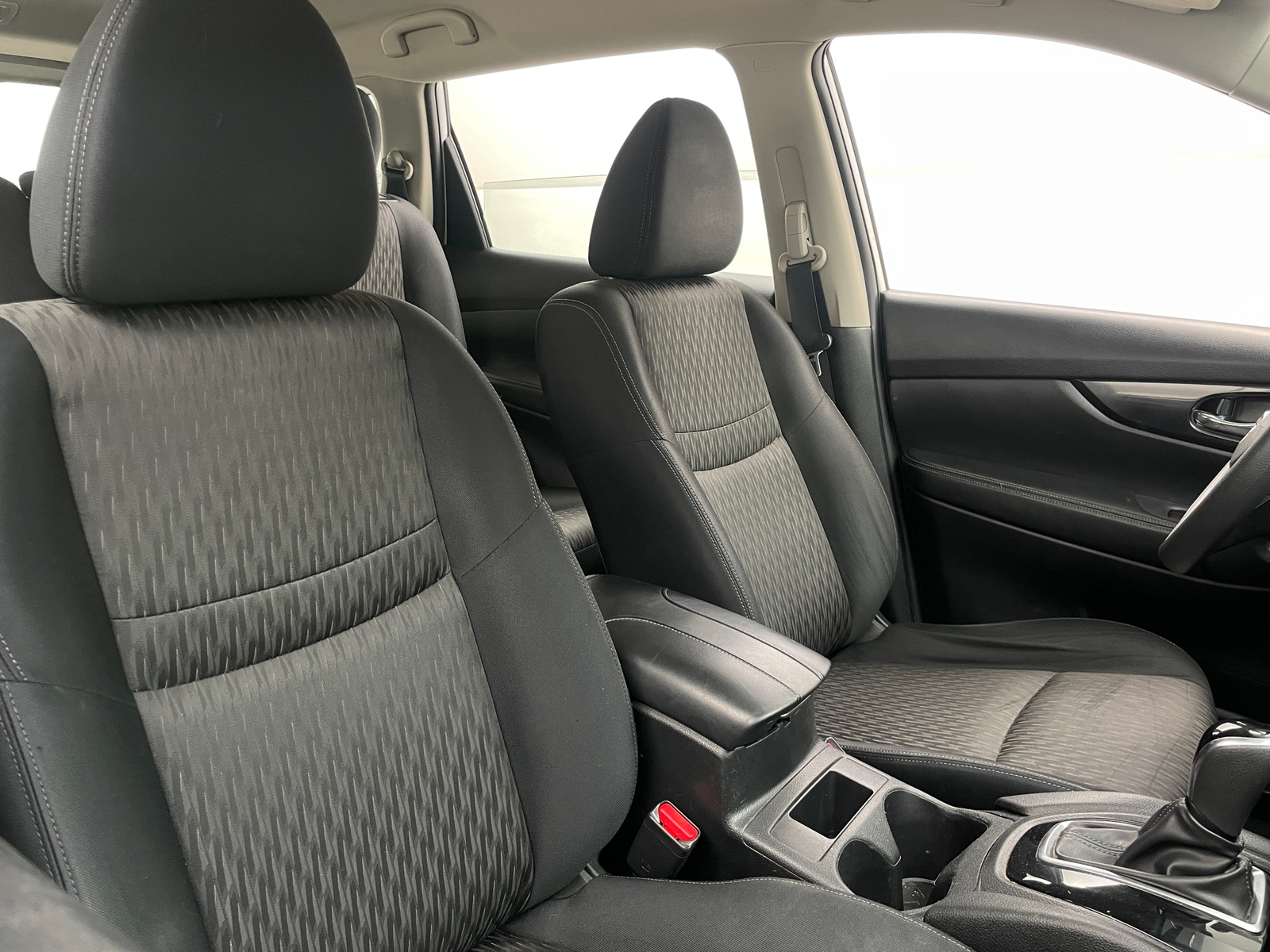 Thumbnail: 2017 Nissan Rogue - 2