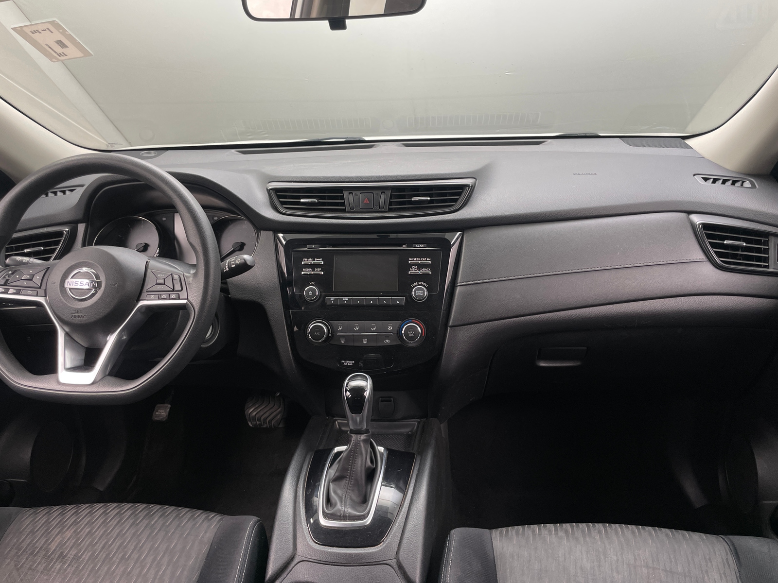 Thumbnail: 2017 Nissan Rogue - 3