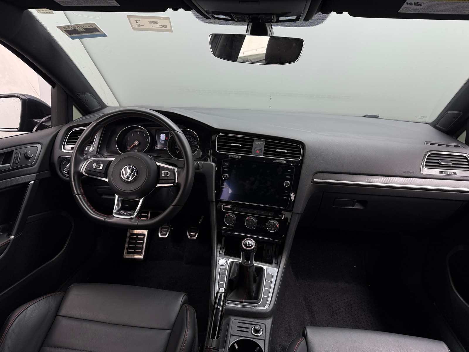 Thumbnail: 2020 Volkswagen Golf - 2