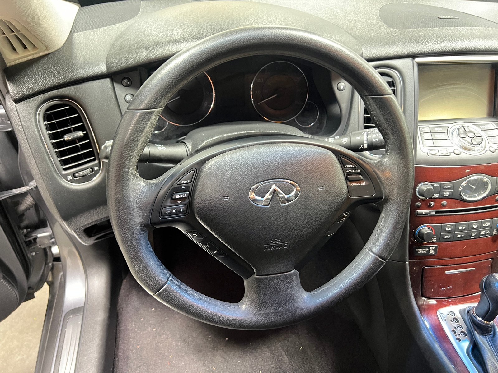 Thumbnail: 2016 INFINITI QX50 - 4