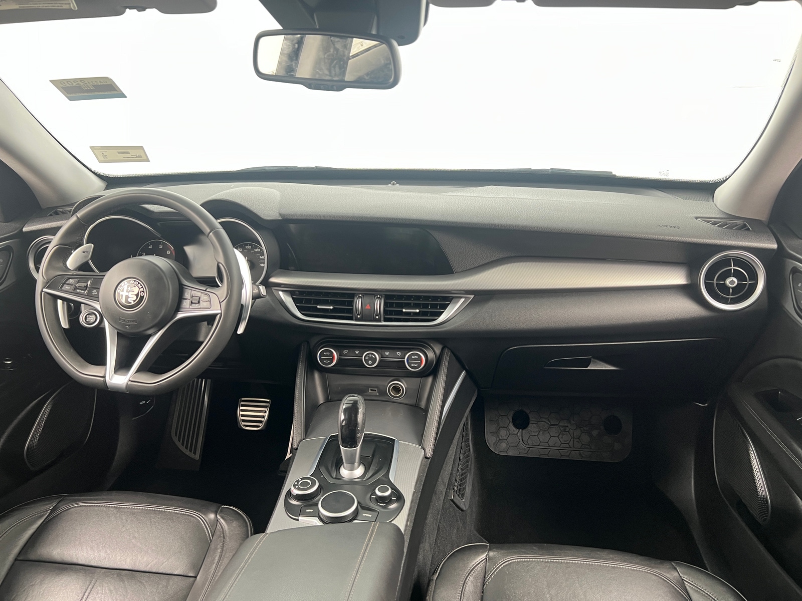 Thumbnail: 2018 Alfa Romeo Stelvio - 2