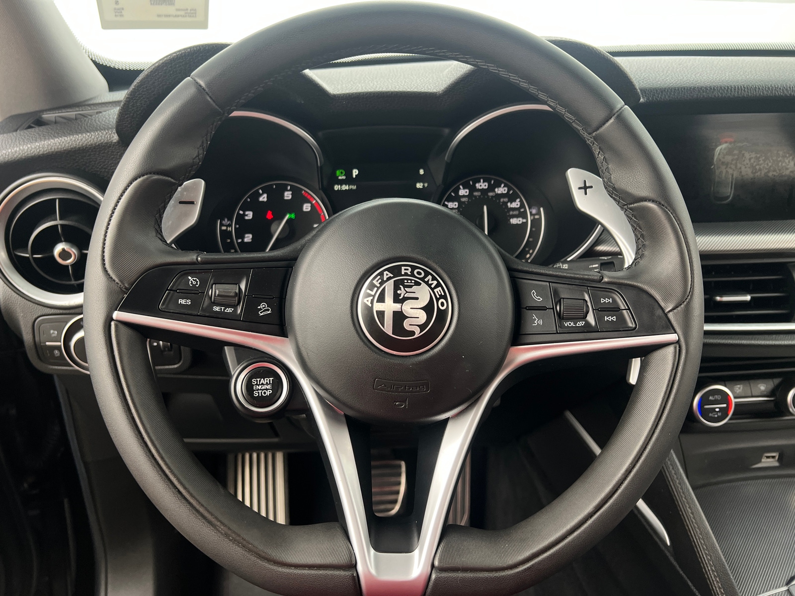 Thumbnail: 2018 Alfa Romeo Stelvio - 4