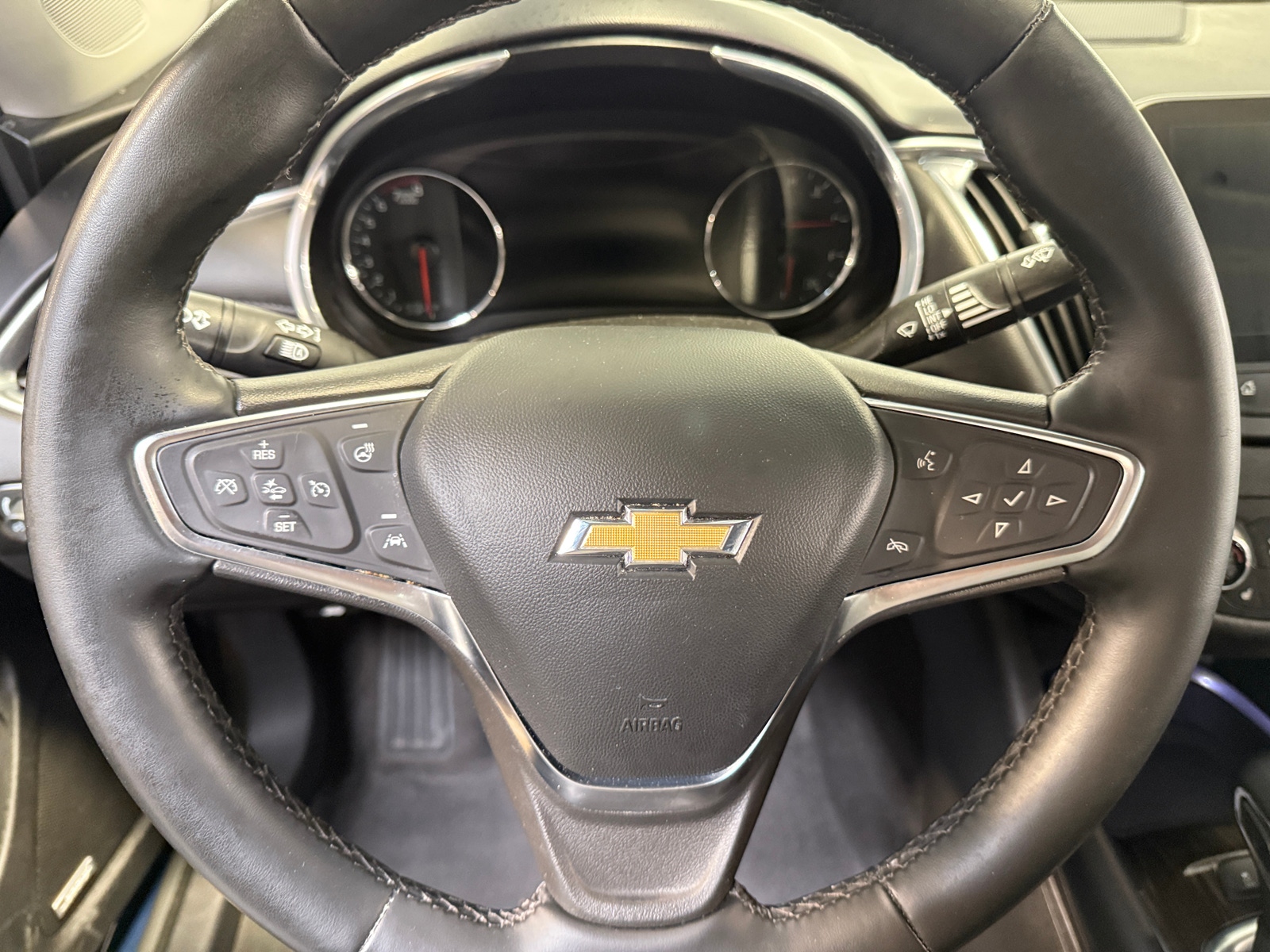 Thumbnail: 2024 Chevrolet Malibu - 4
