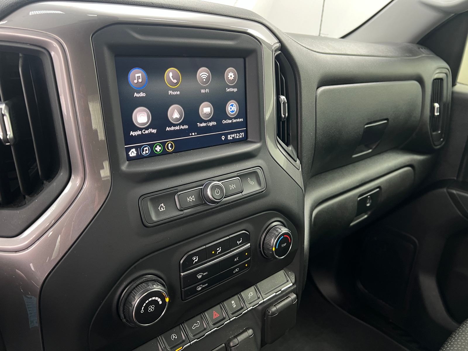 Thumbnail: 2021 Chevrolet Silverado 1500 - 4