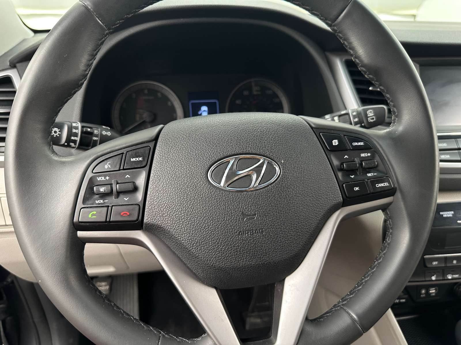 Thumbnail: 2018 Hyundai Tucson - 5