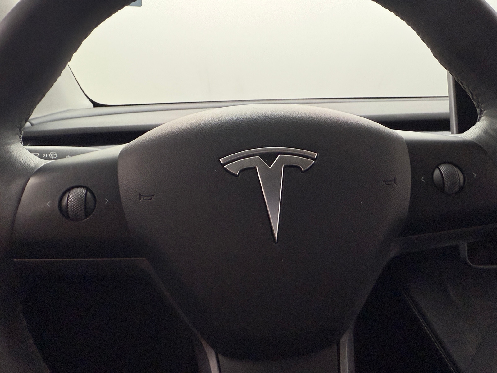 Thumbnail: 2022 Tesla Model Y - 4