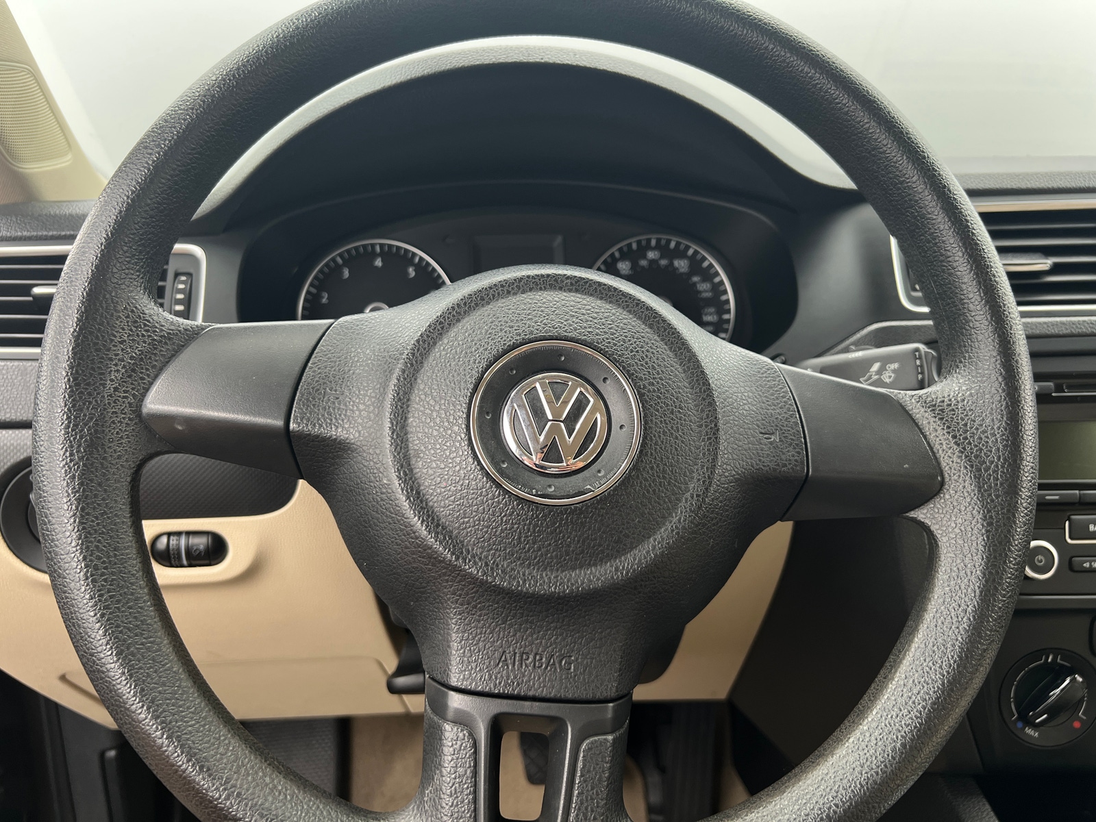 Thumbnail: 2014 Volkswagen Jetta - 5
