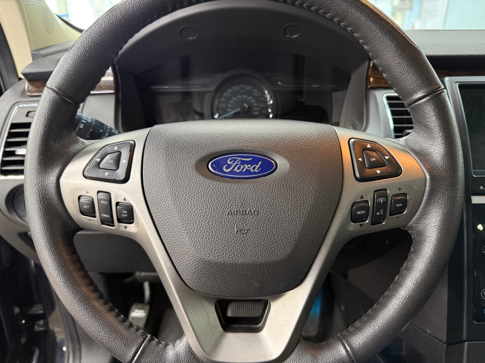 Thumbnail: 2019 Ford Flex - 4
