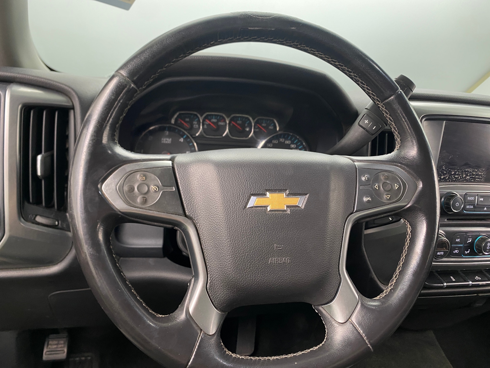 Thumbnail: 2017 Chevrolet Silverado 1500 - 5