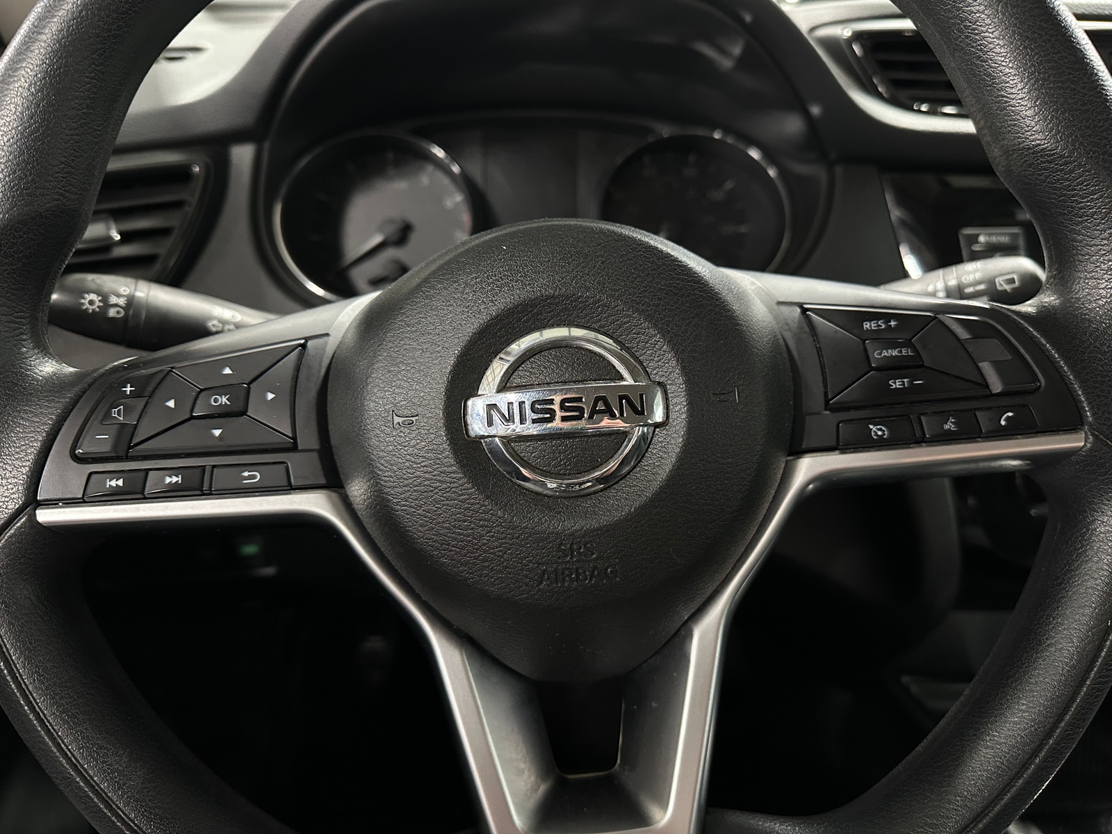 Thumbnail: 2018 Nissan Rogue - 5