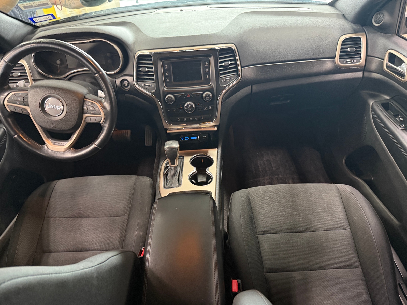 Thumbnail: 2016 Jeep Grand Cherokee - 3