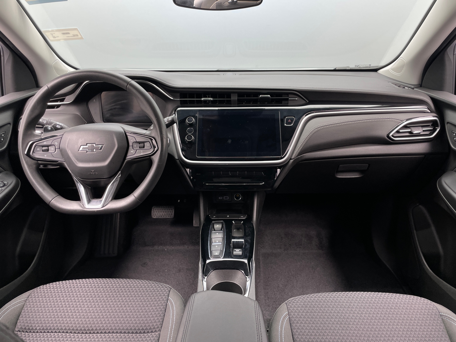 Thumbnail: 2023 Chevrolet Bolt EUV - 3