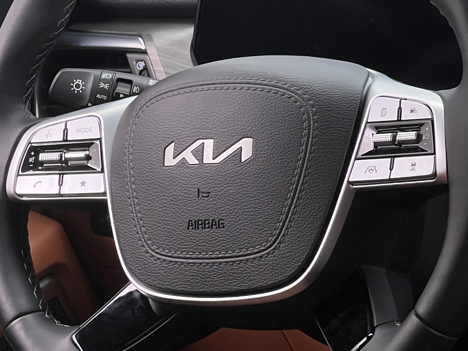 Thumbnail: 2025 Kia Telluride - 4