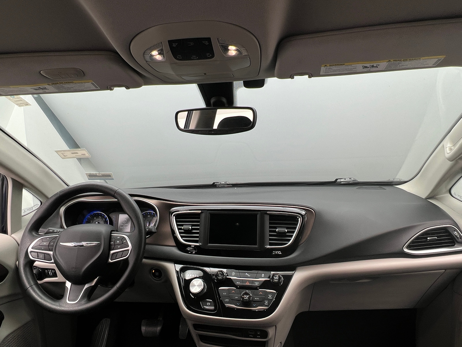 Thumbnail: 2019 Chrysler Pacifica - 3