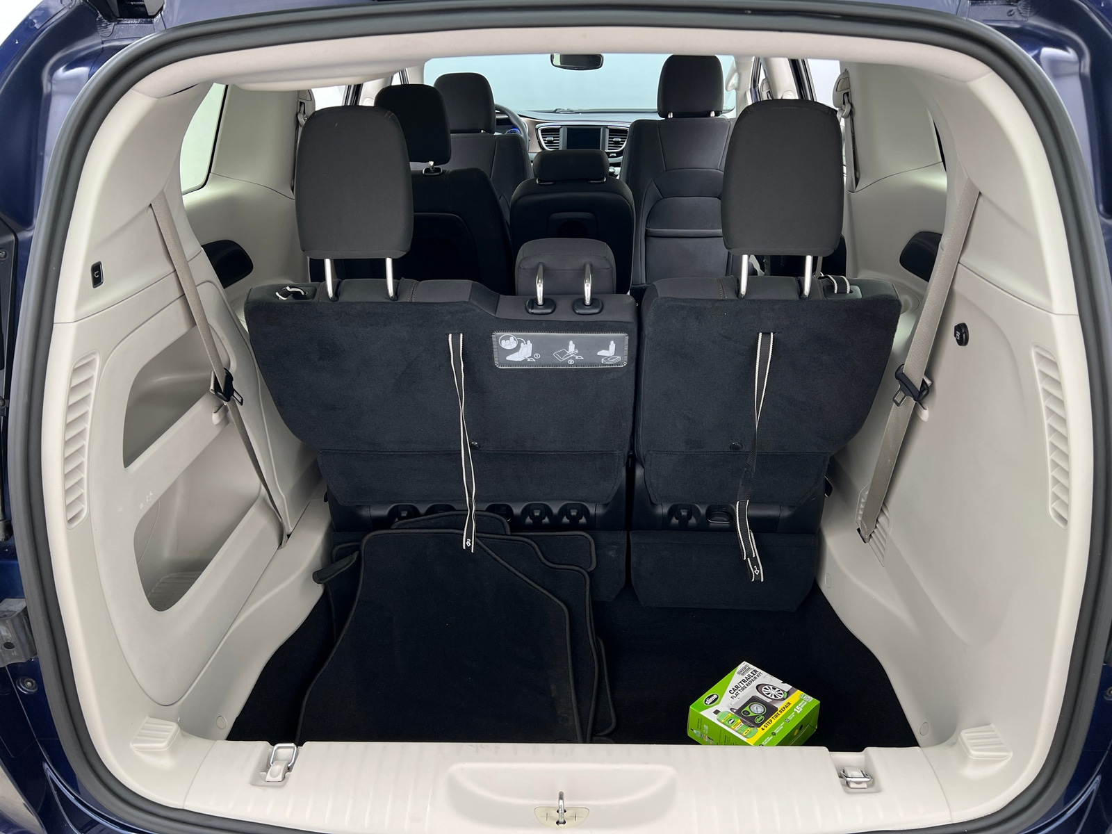 Thumbnail: 2019 Chrysler Pacifica - 7