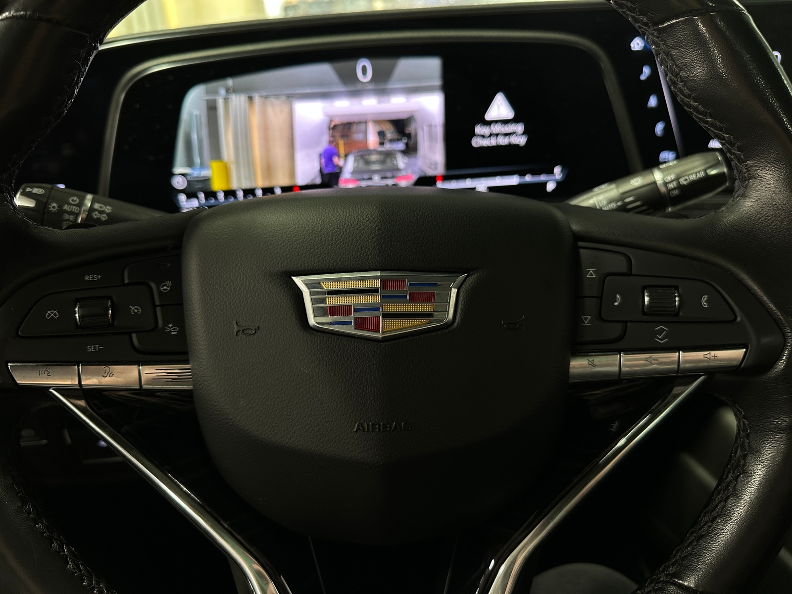Thumbnail: 2023 Cadillac Escalade - 4