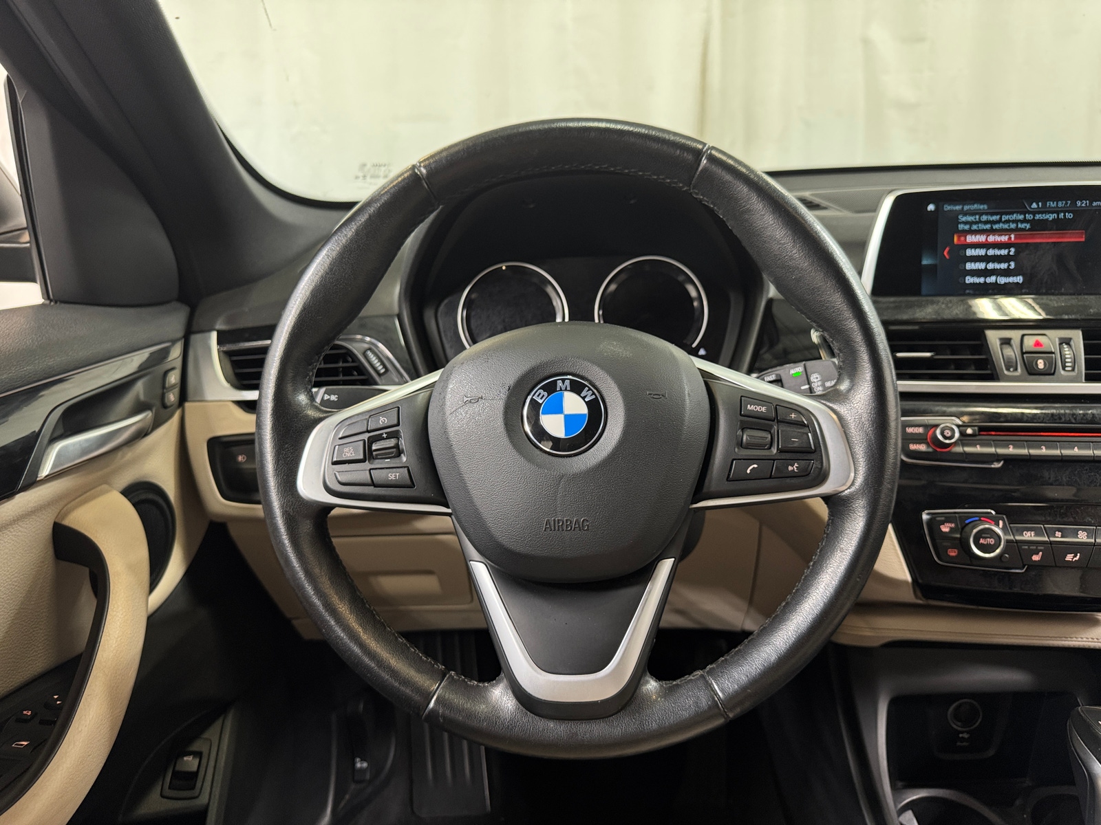 Thumbnail: 2019 BMW X1 - 4