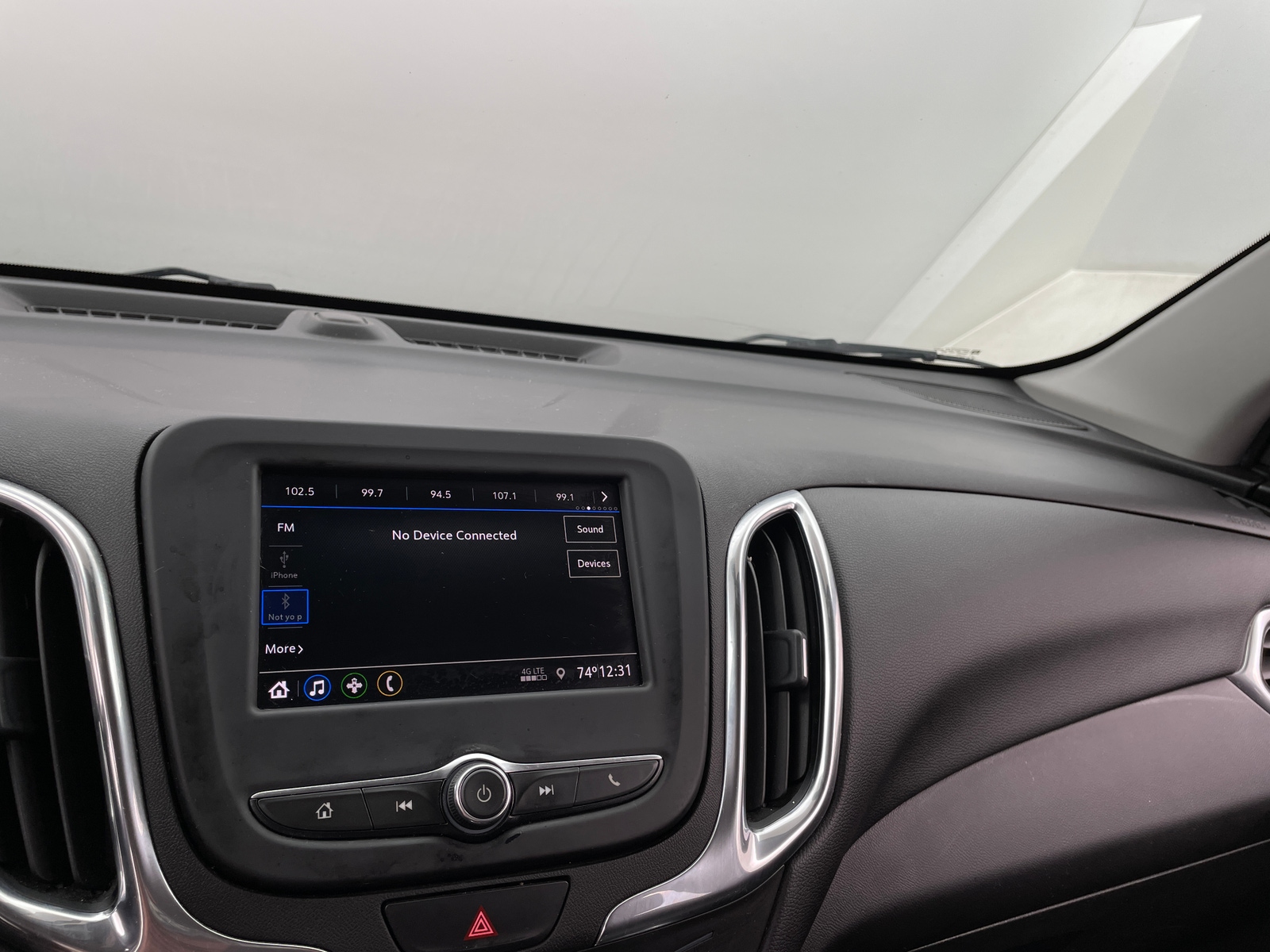 Thumbnail: 2020 Chevrolet Equinox - 4