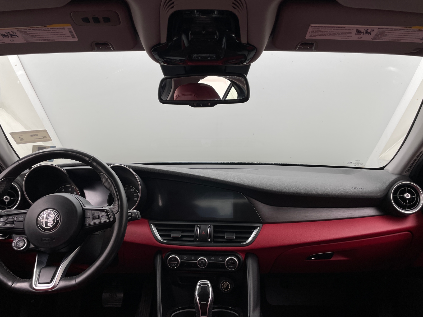 Thumbnail: 2020 Alfa Romeo Giulia - 2