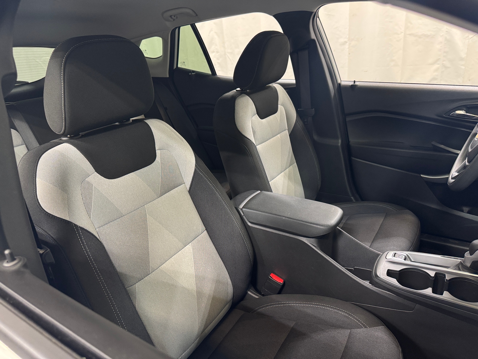 Thumbnail: 2025 Chevrolet Trax - 2