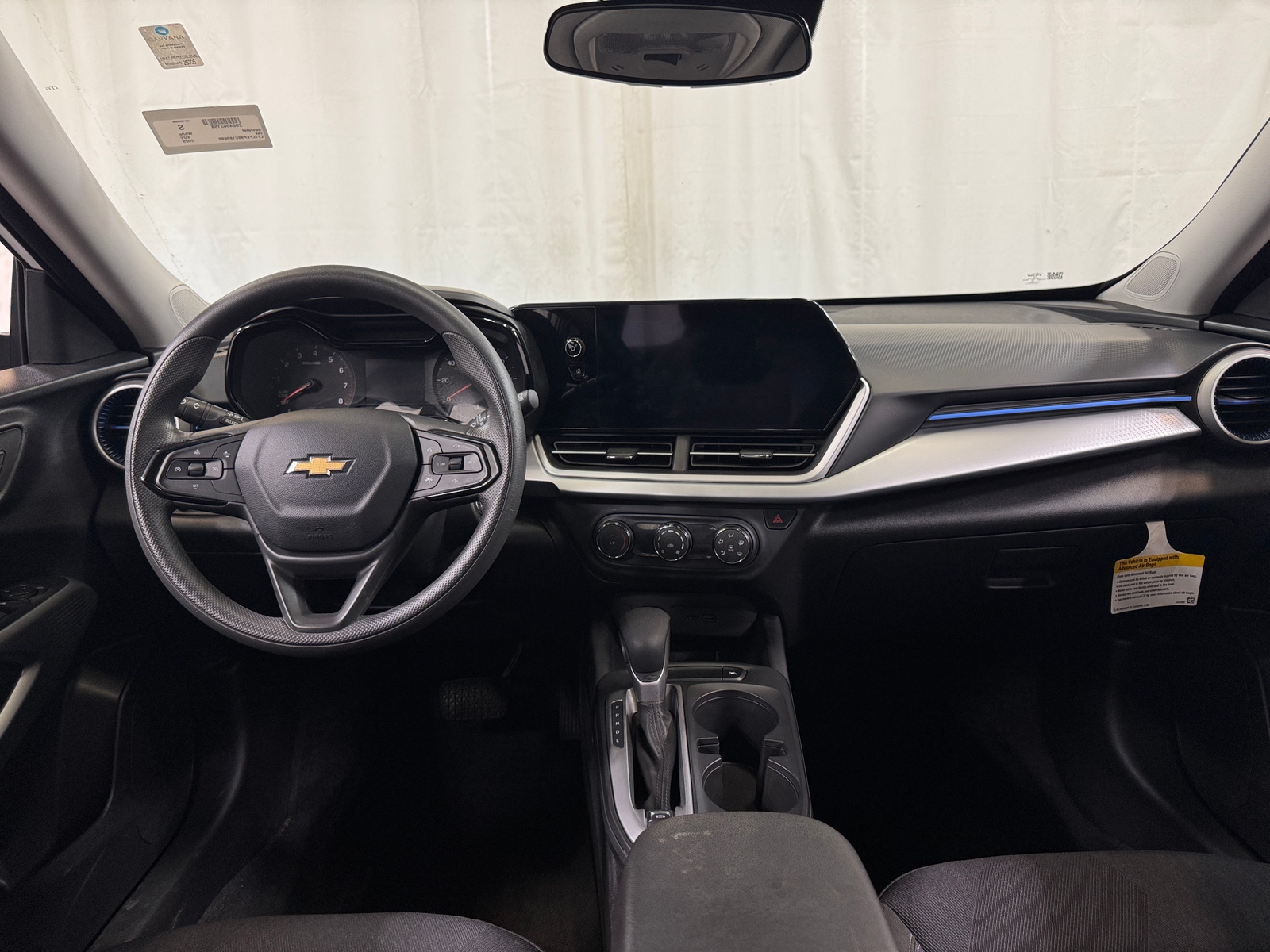 Thumbnail: 2025 Chevrolet Trax - 3