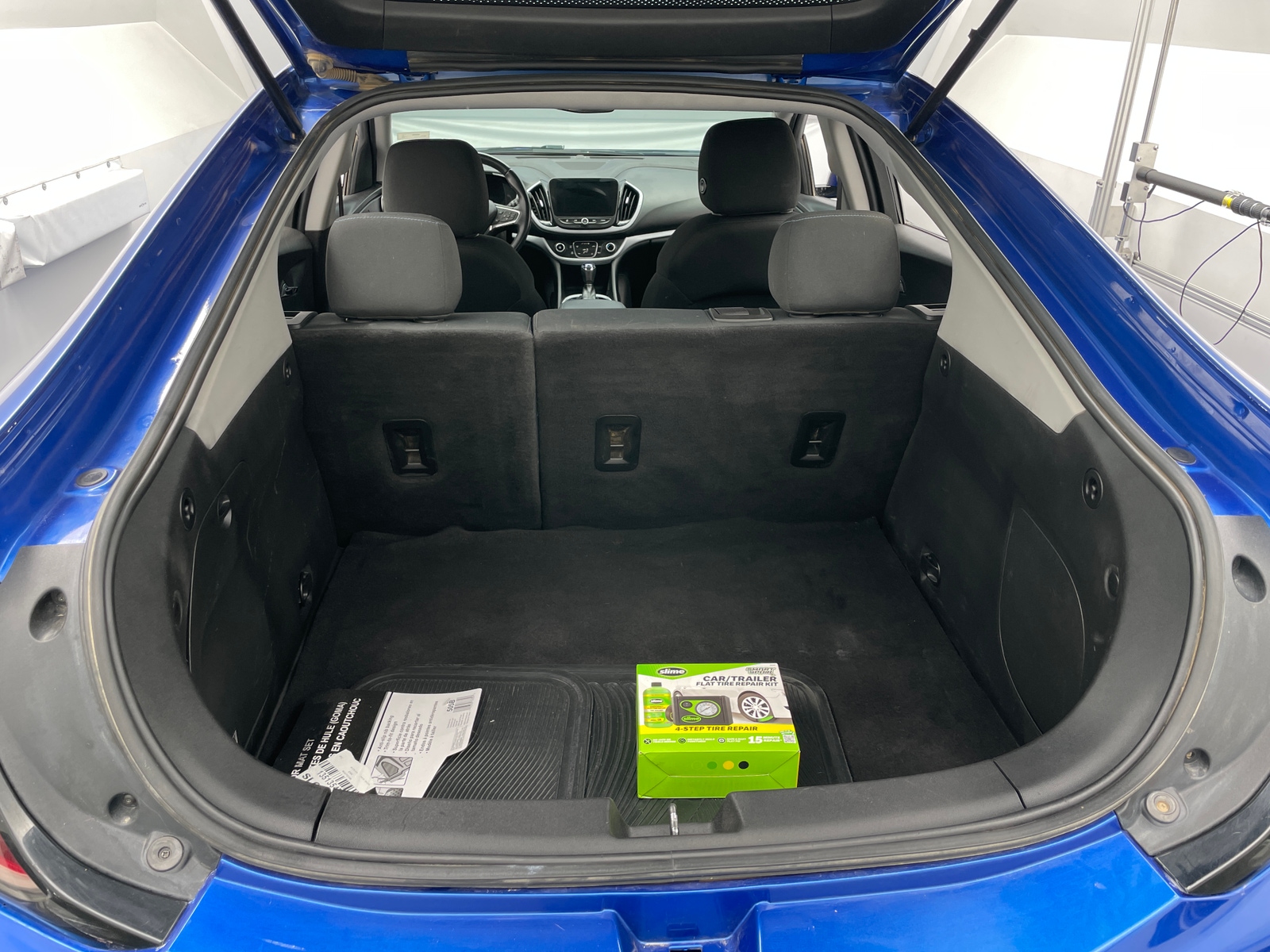 Thumbnail: 2017 Chevrolet Volt - 7