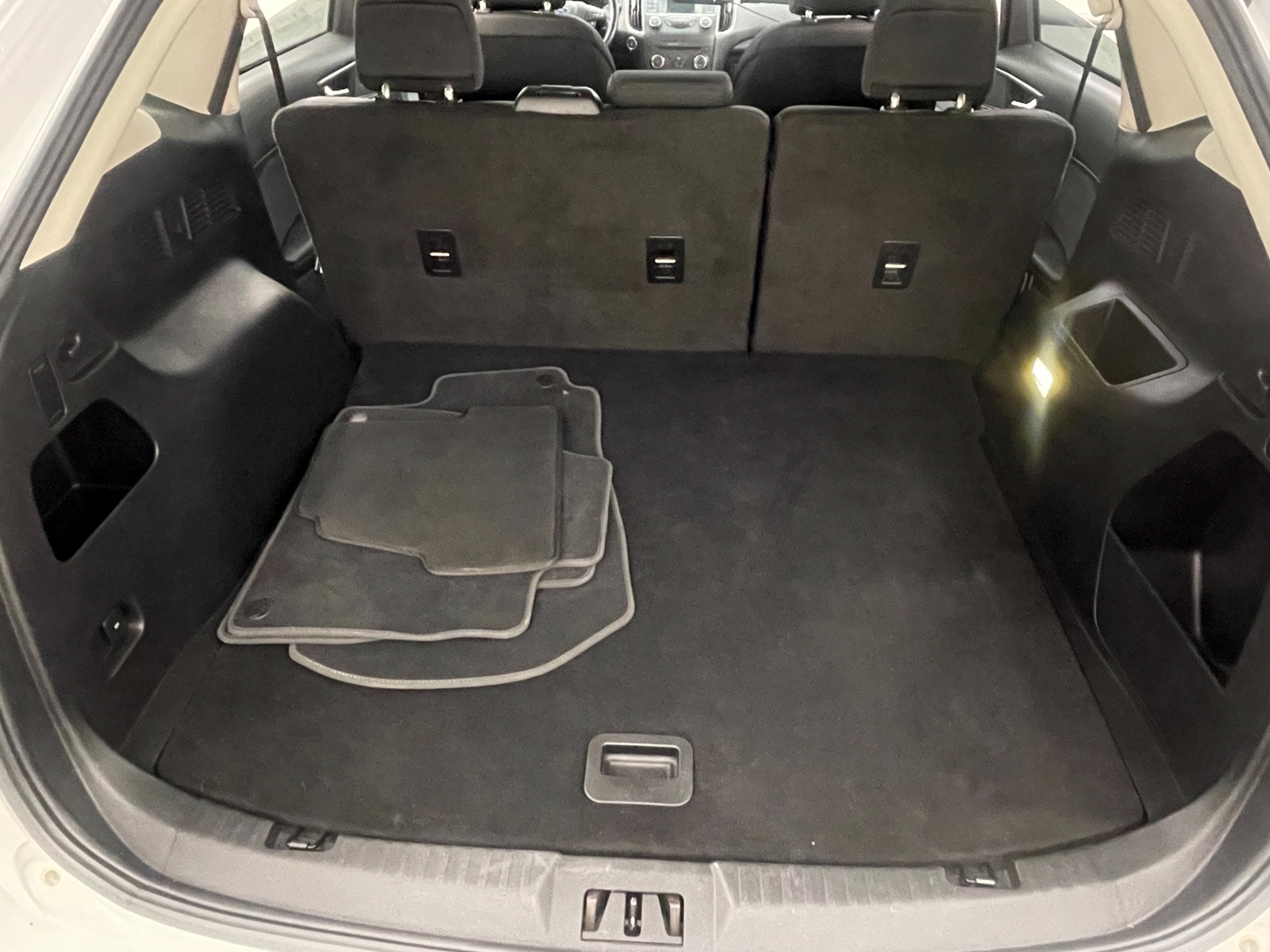 Thumbnail: 2017 Ford Edge - 7