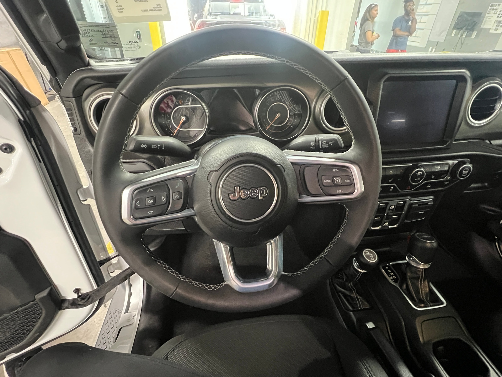 Thumbnail: 2023 Jeep Gladiator - 5