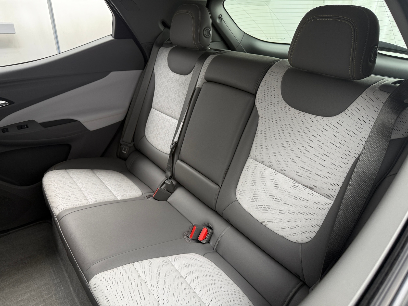 Thumbnail: 2023 Chevrolet Bolt EUV - 5