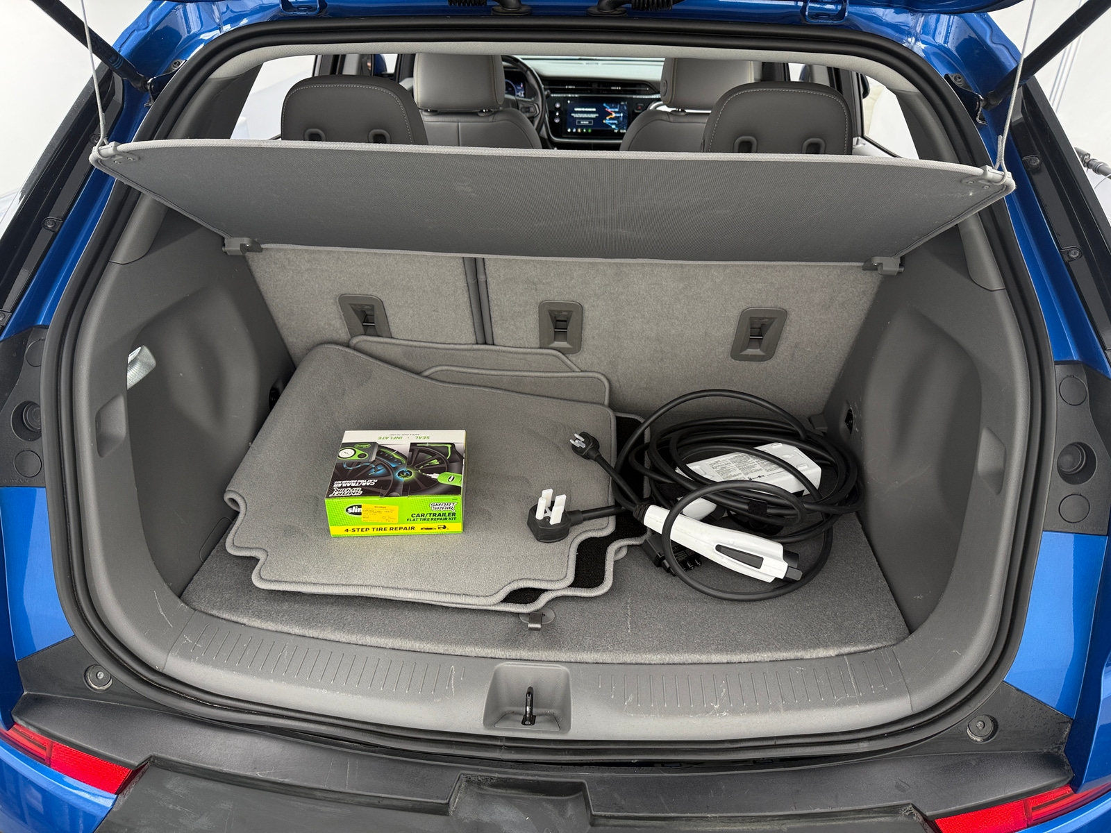 Thumbnail: 2023 Chevrolet Bolt EUV - 6