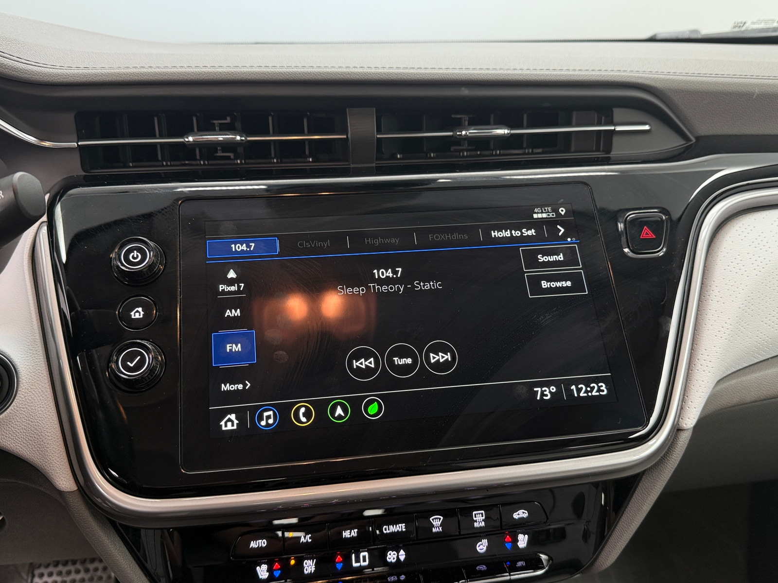 Thumbnail: 2023 Chevrolet Bolt EUV - 3