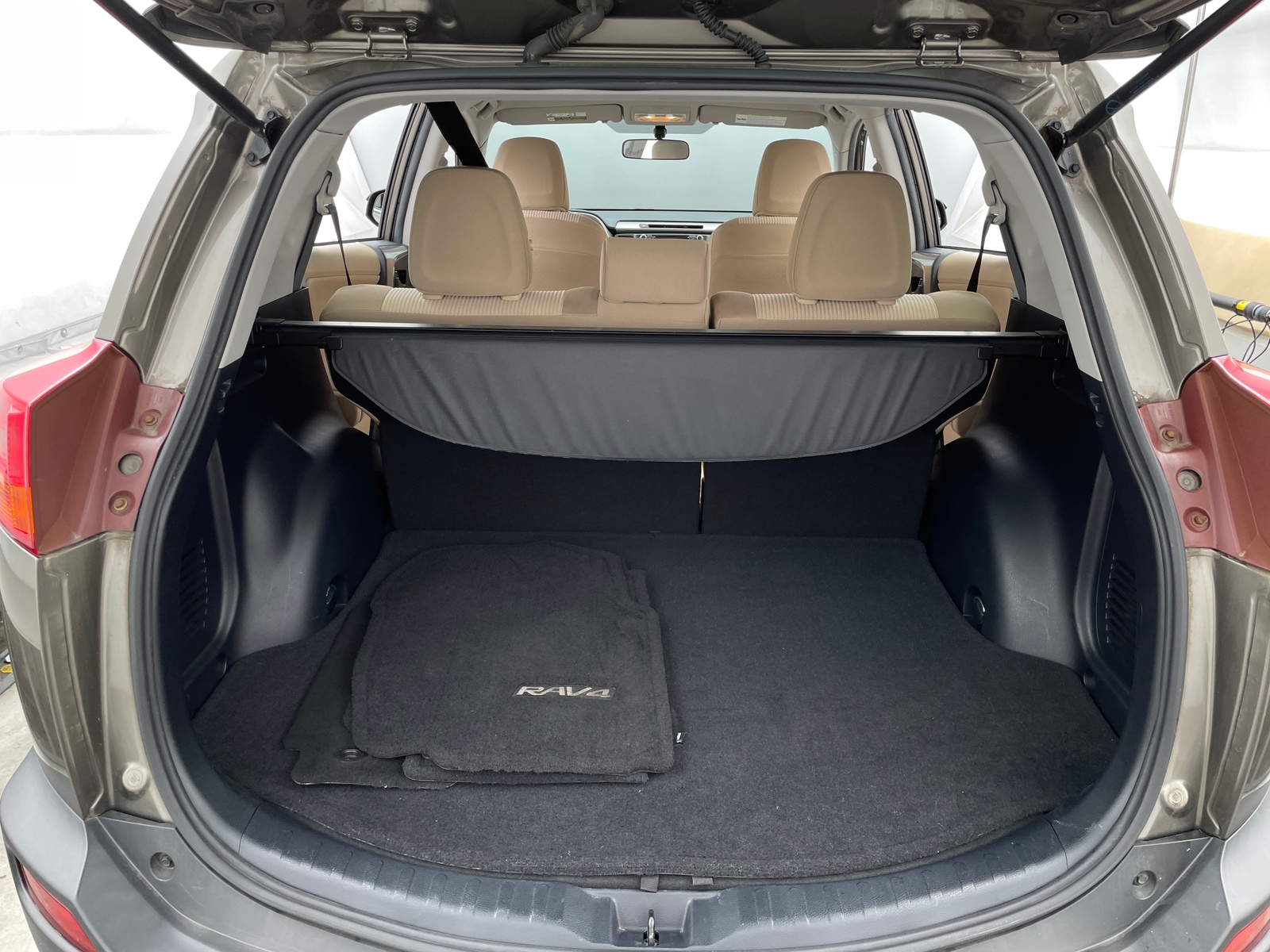 Thumbnail: 2013 Toyota RAV4 - 7