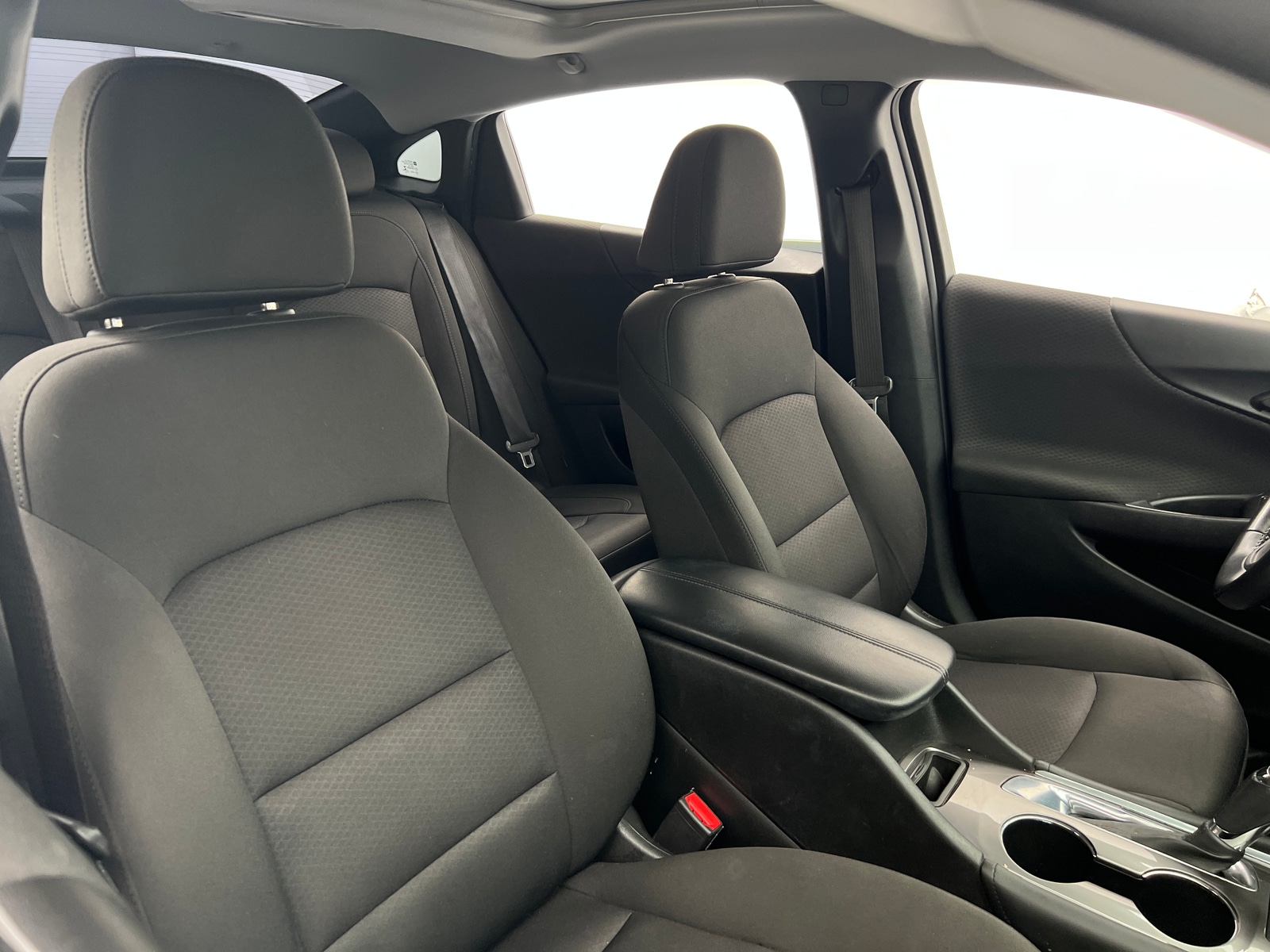 Thumbnail: 2018 Chevrolet Malibu - 2