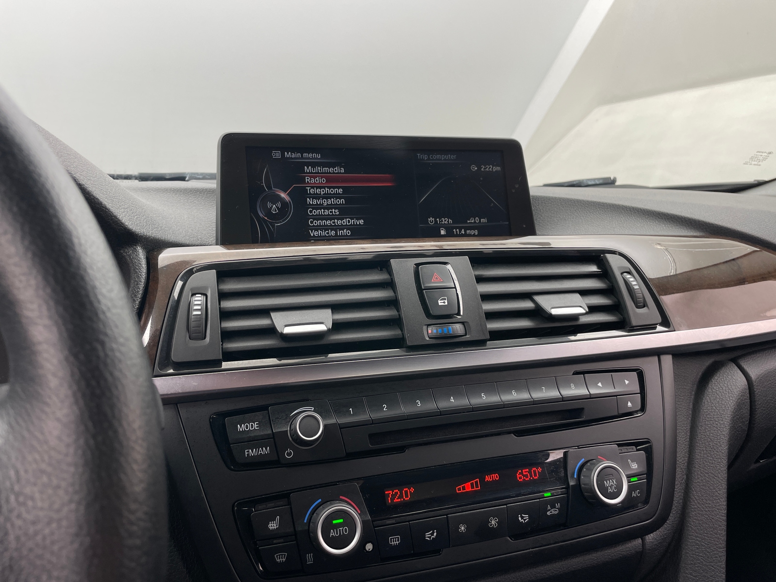 Thumbnail: 2015 BMW 3 Series - 3