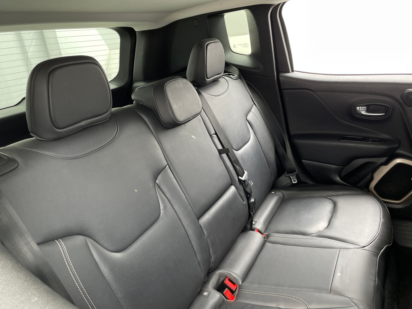 Thumbnail: 2017 Jeep Renegade - 5