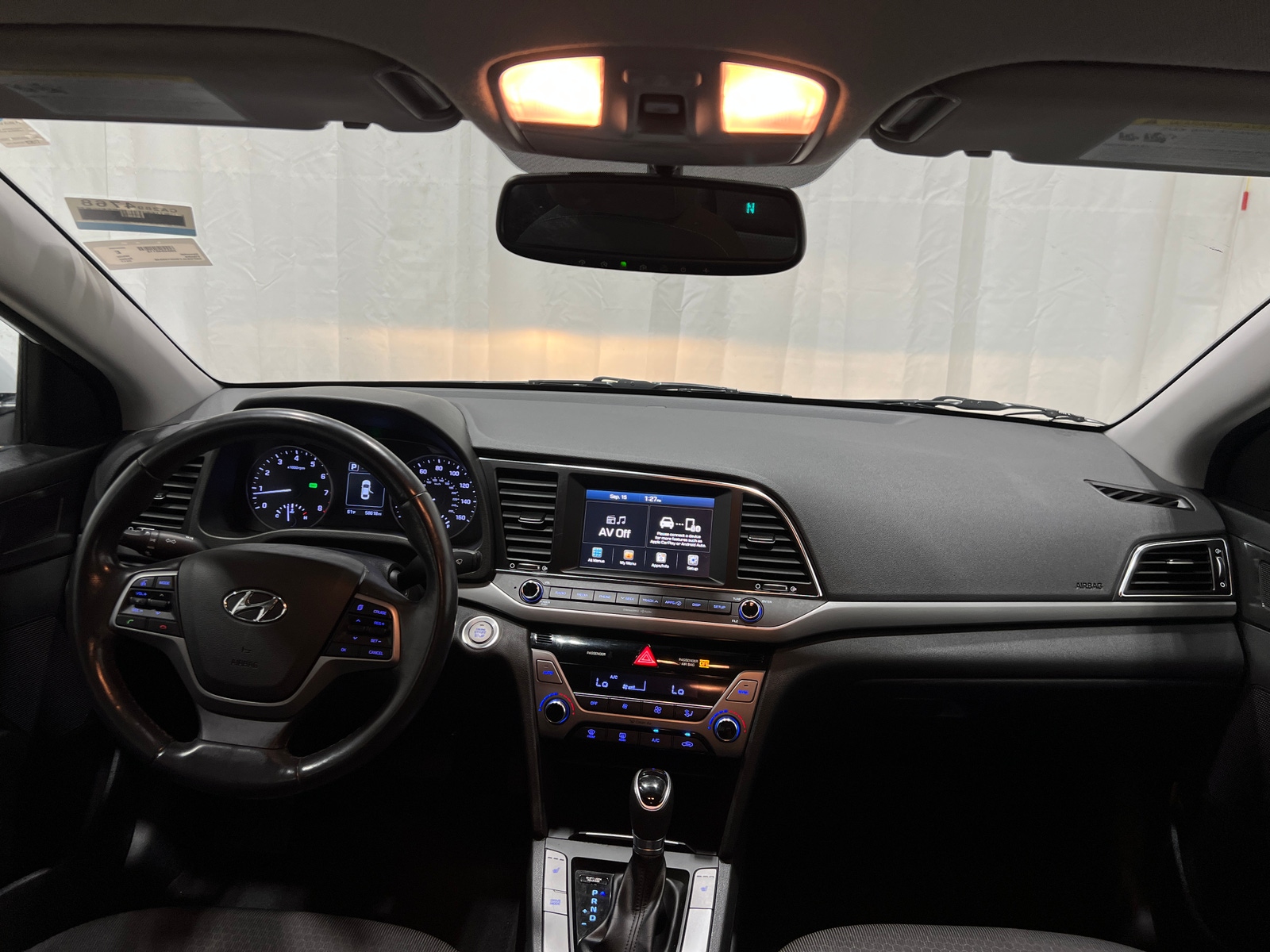 Thumbnail: 2017 Hyundai Elantra - 3