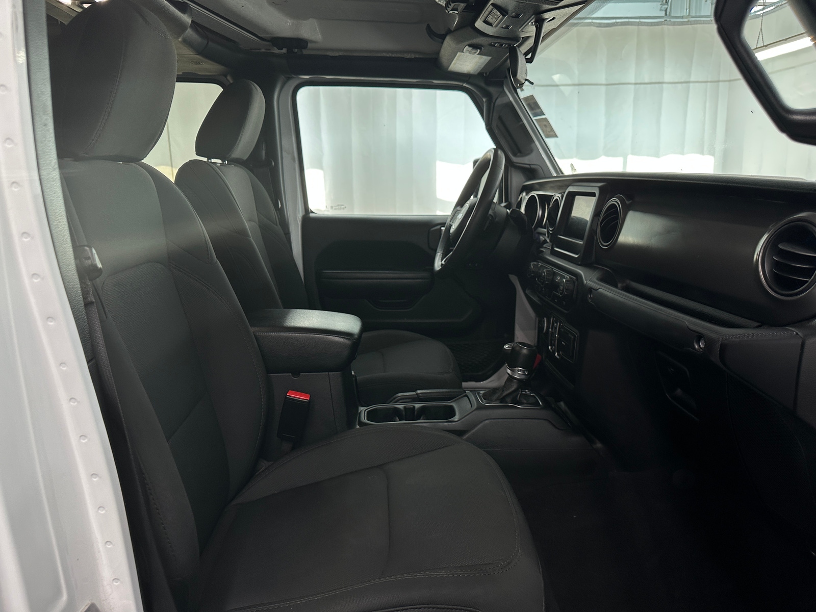 Thumbnail: 2023 Jeep Gladiator - 2