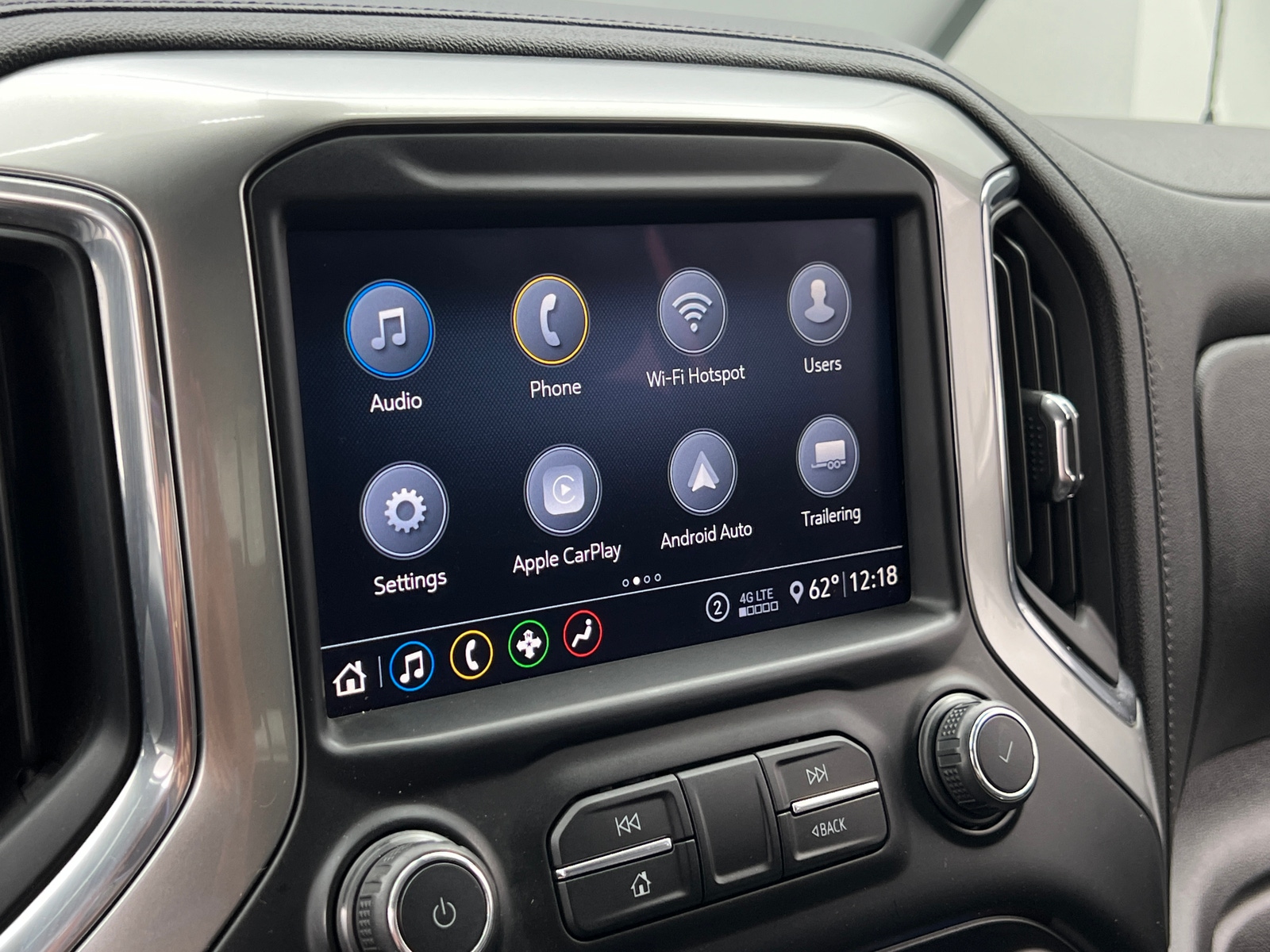 Thumbnail: 2020 Chevrolet Silverado 1500 - 4