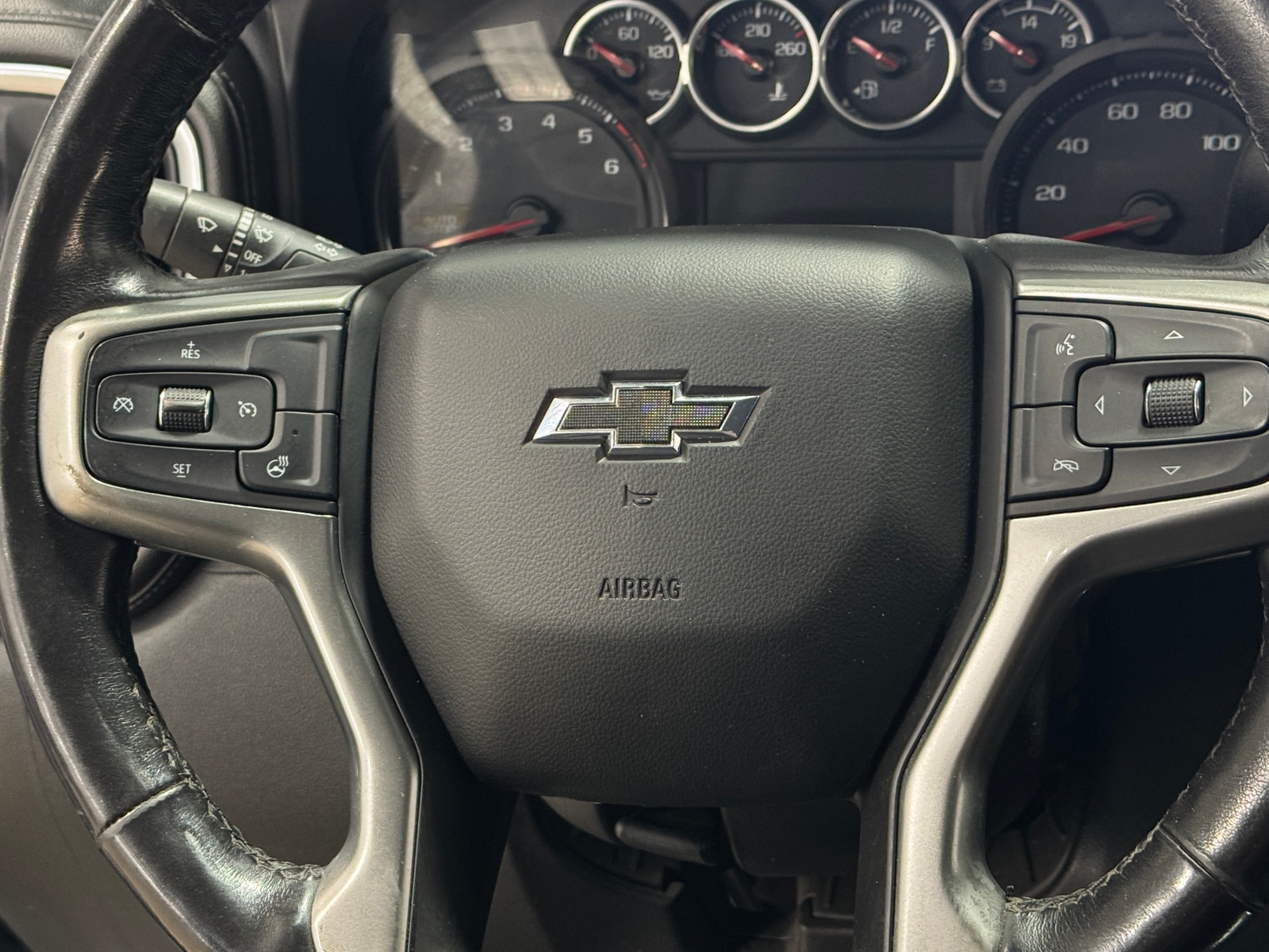 Thumbnail: 2020 Chevrolet Silverado 1500 - 5