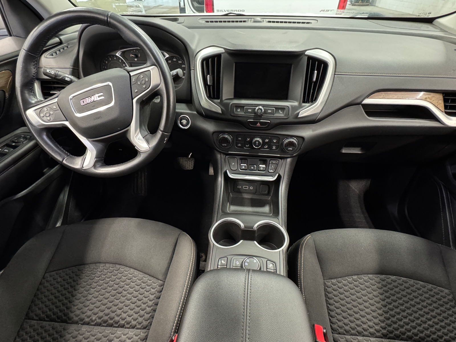 Thumbnail: 2021 GMC Terrain - 3
