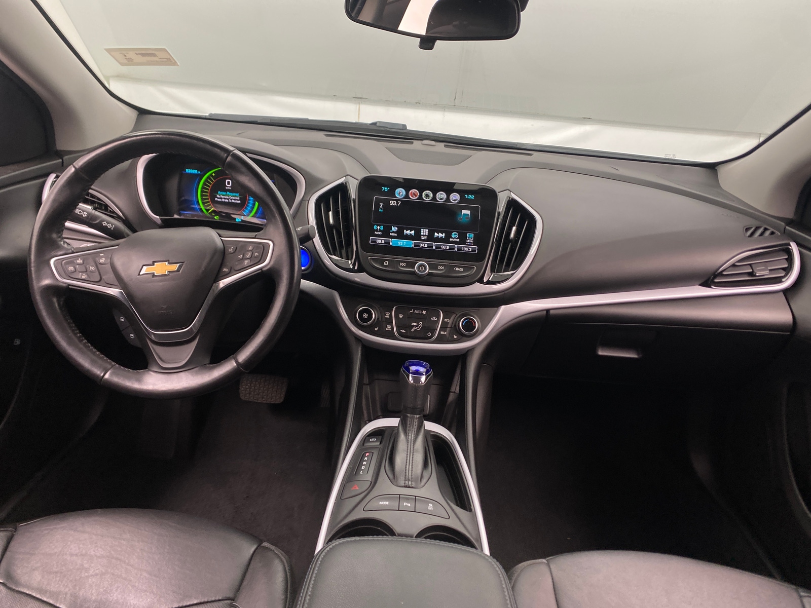 Thumbnail: 2018 Chevrolet Volt - 2