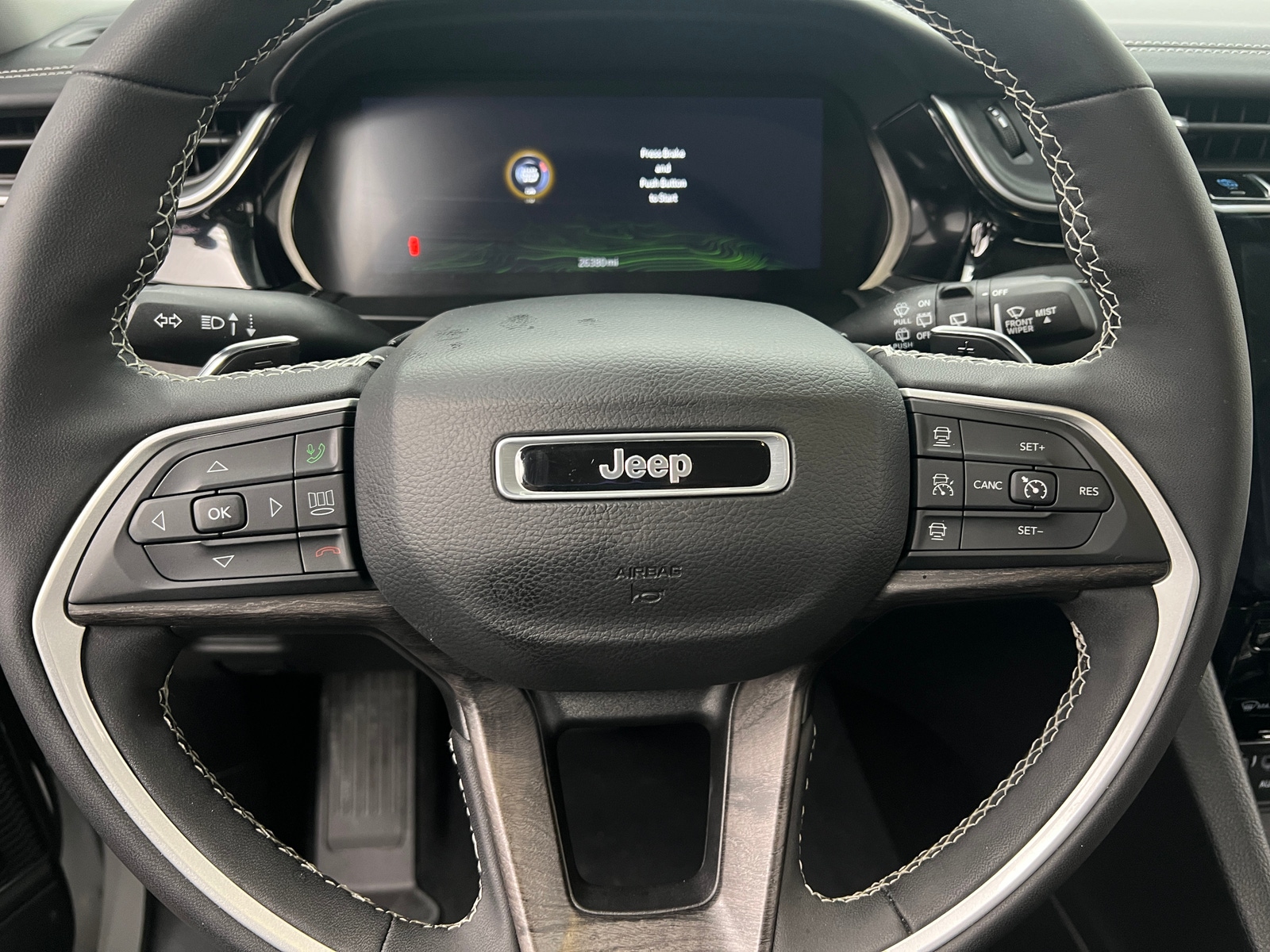 Thumbnail: 2022 Jeep Grand Cherokee - 4