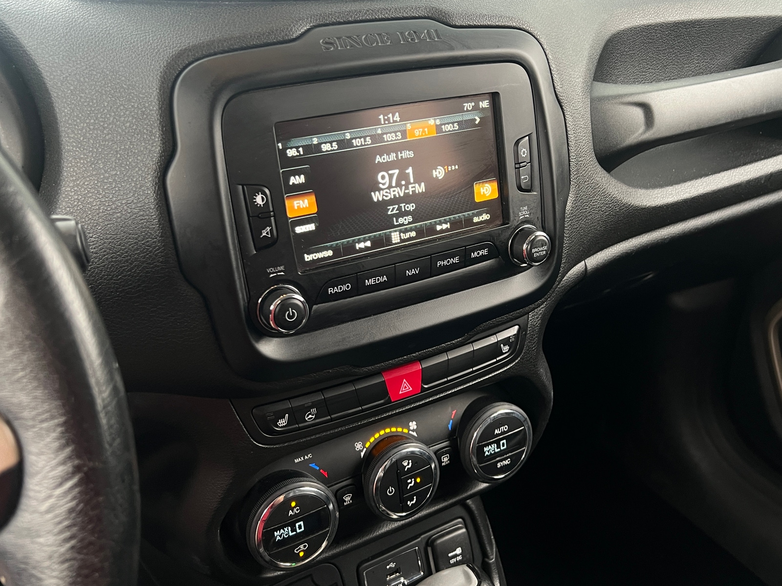 Thumbnail: 2016 Jeep Renegade - 3