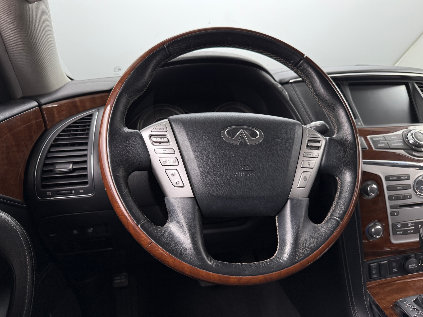 Thumbnail: 2018 INFINITI QX80 - 4