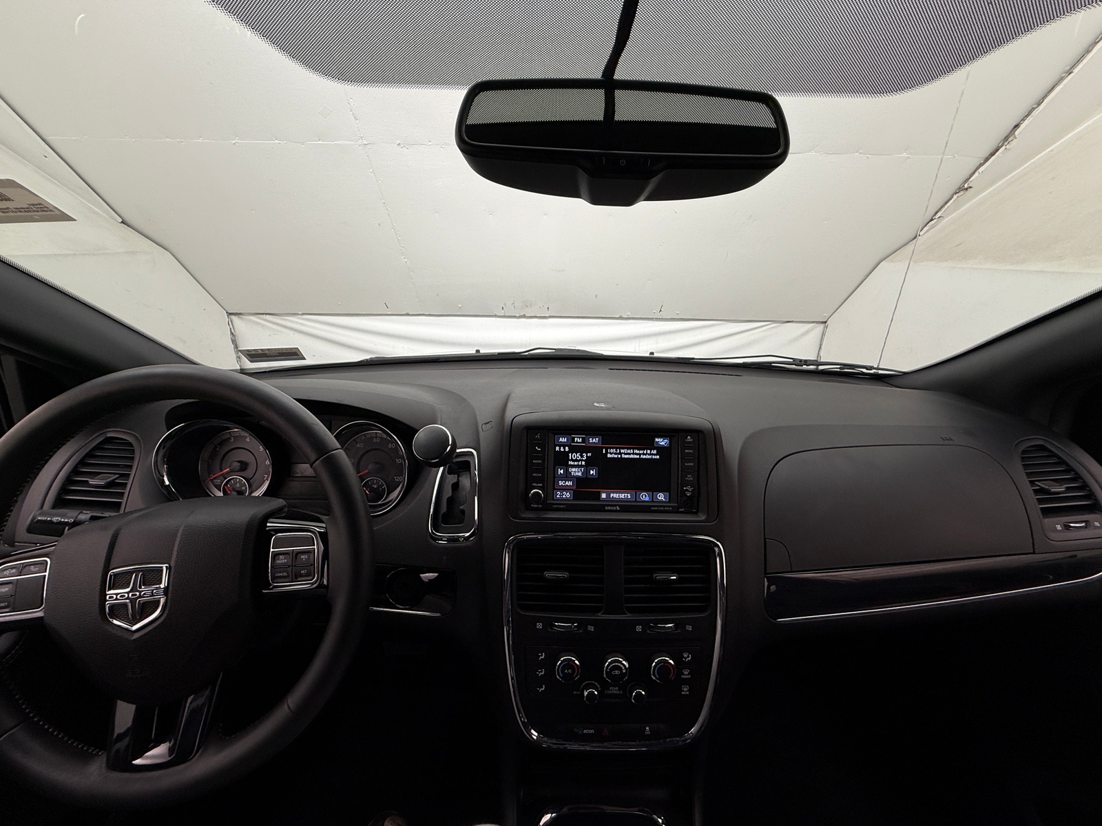 Thumbnail: 2018 Dodge Grand Caravan - 2