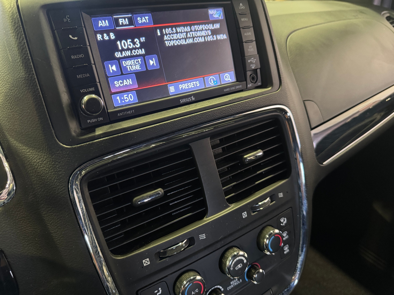Thumbnail: 2018 Dodge Grand Caravan - 3