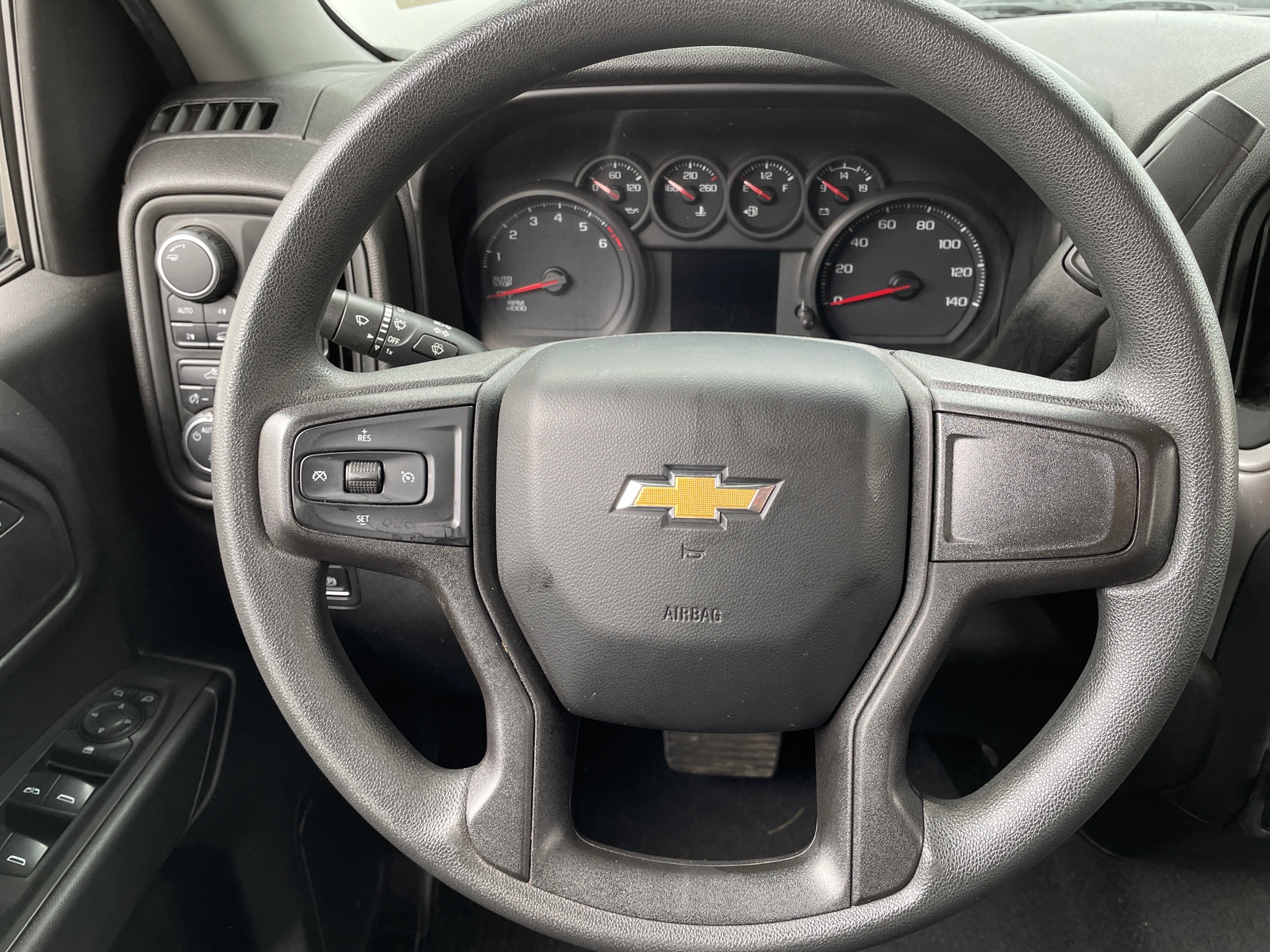 Thumbnail: 2020 Chevrolet Silverado 1500 - 5