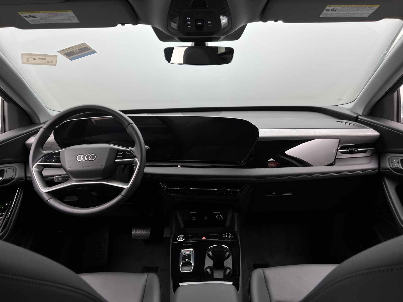 Thumbnail: 2025 Audi Q6 e-tron - 2
